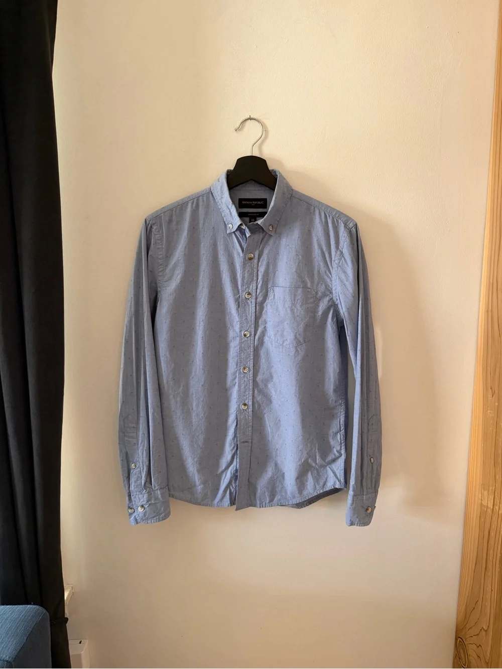 Banana Republic Untucked Fit Blue Button Down